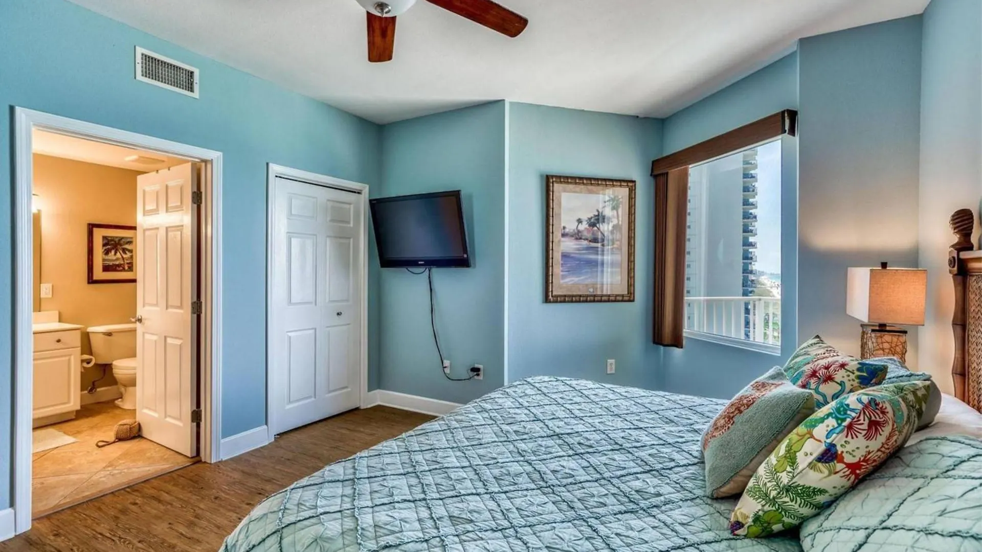 Sea Turtle Retreat! 3Br Beachfront Condo With Stunning Gulf Views Sleeps 8 Panama City Beach Holiday home