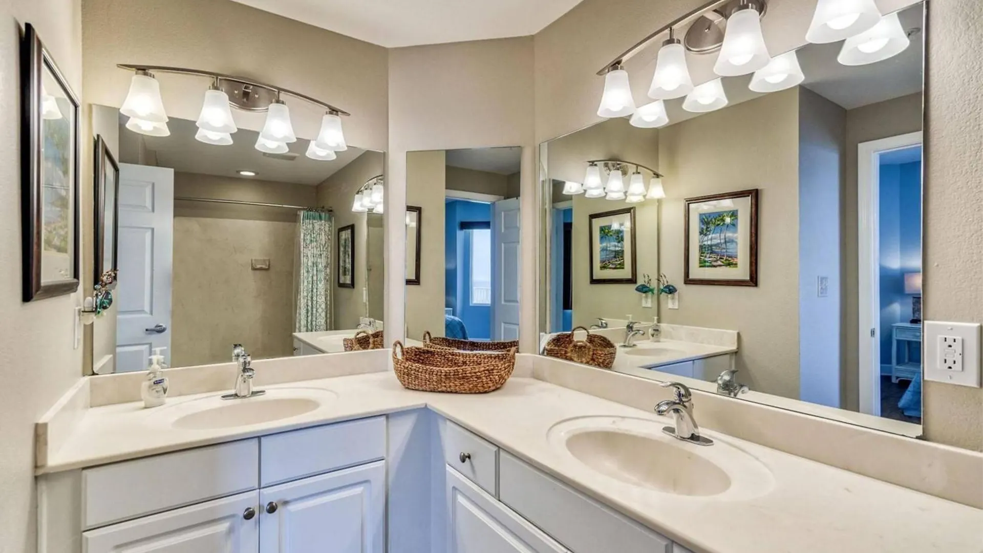 Holiday home Sea Turtle Retreat! 3Br Beachfront Condo With Stunning Gulf Views Sleeps 8 Panama City Beach United States